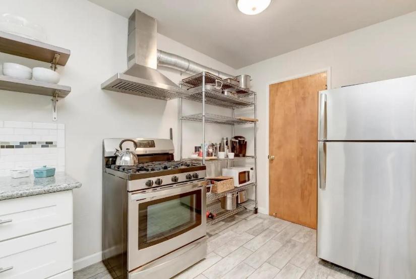 Appartamento Perla D'Italia -1Br- Free Driveway Parking -1 Car San Diego Esterno foto